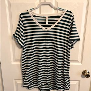XL green and white striped Christy T